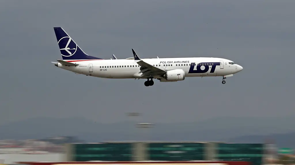 Notfall zwingt Flugzeug zu Zwischenlandung