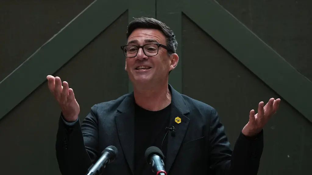Andy Burnham sichert sich den Weg zum Premierminister