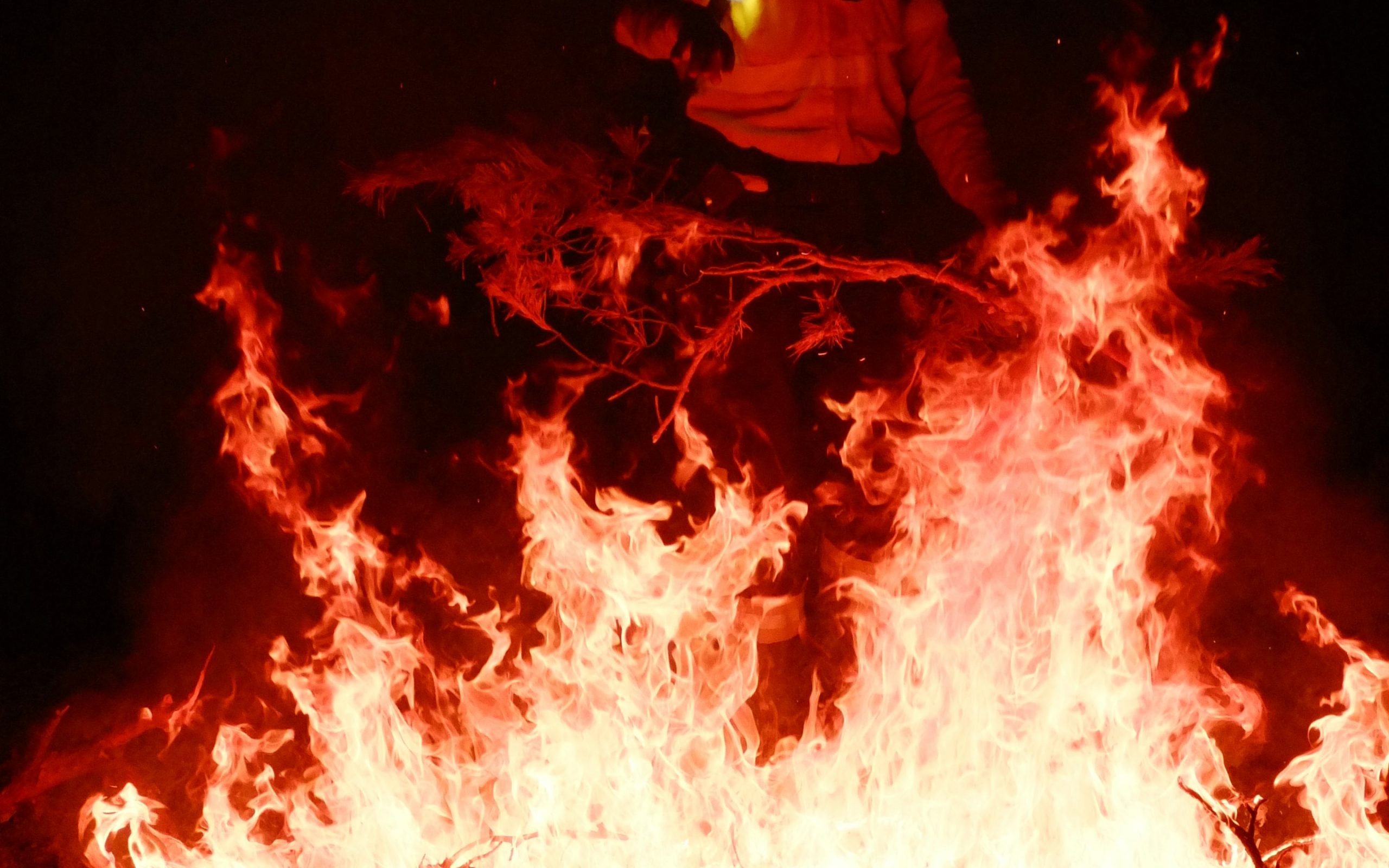 Freiwilliger Einsatz gegen Waldbrände: Die Arbeit von @fire