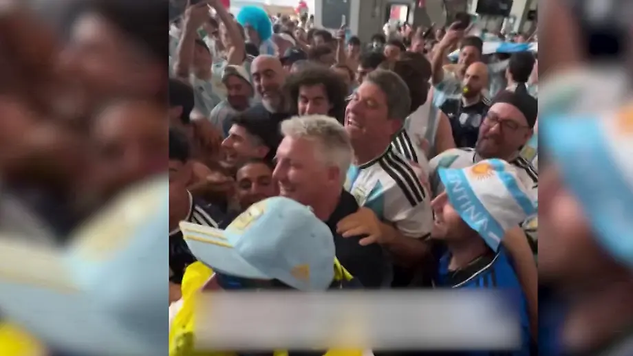 Versöhnung mit Schweinsteiger: Argentinien verzeiht WM-Schulden