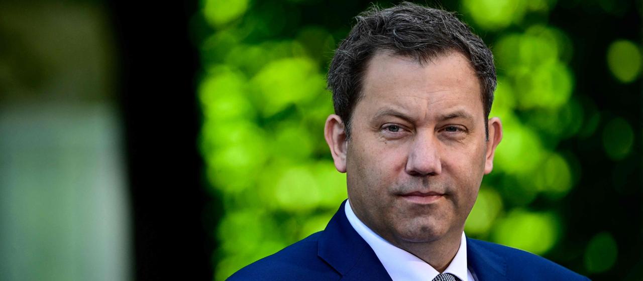 Bundesfinanzminister Lars Klingbeil plant höhere Ausgaben und Schulden für 2027