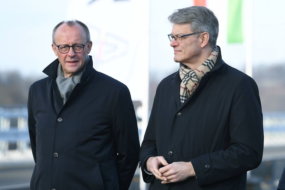 Kritik an Kanzler aufgrund des Umgangs mit Schnieder