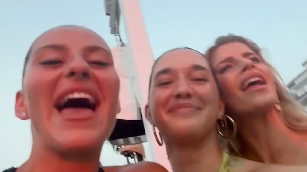 Tennis-Star Marta Kostyuk feiert auf Ibiza