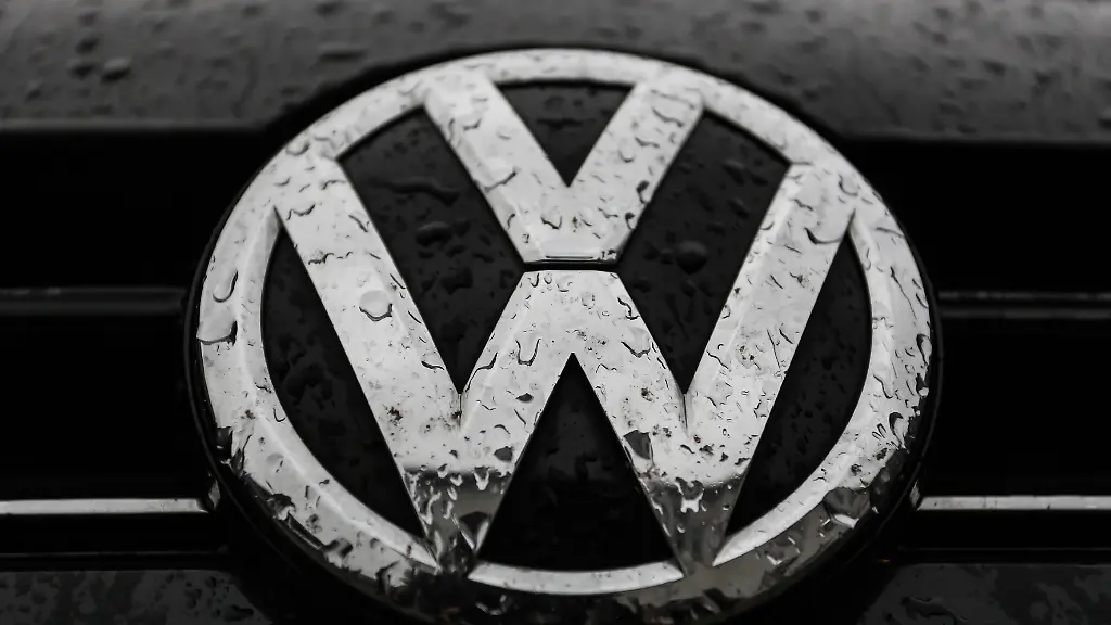 Hitzige Debatte über Sparpläne bei VW