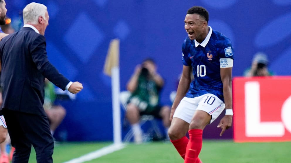 Emotionale Widmung von Mbappé an Trainer Deschamps nach Trauerfall