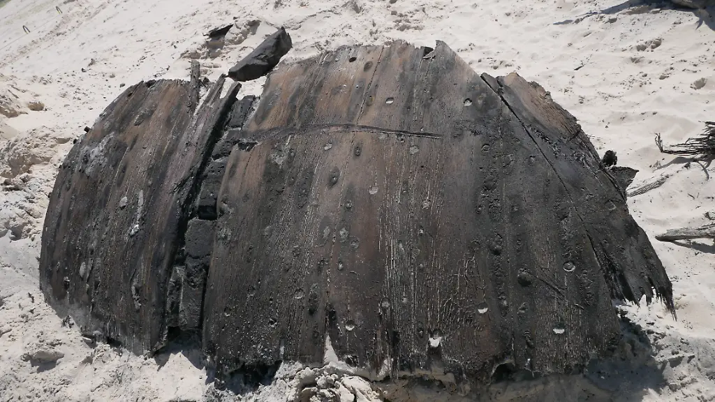 Archäologen feiern Entdeckung eines historischen Schiffswracks auf Norderney