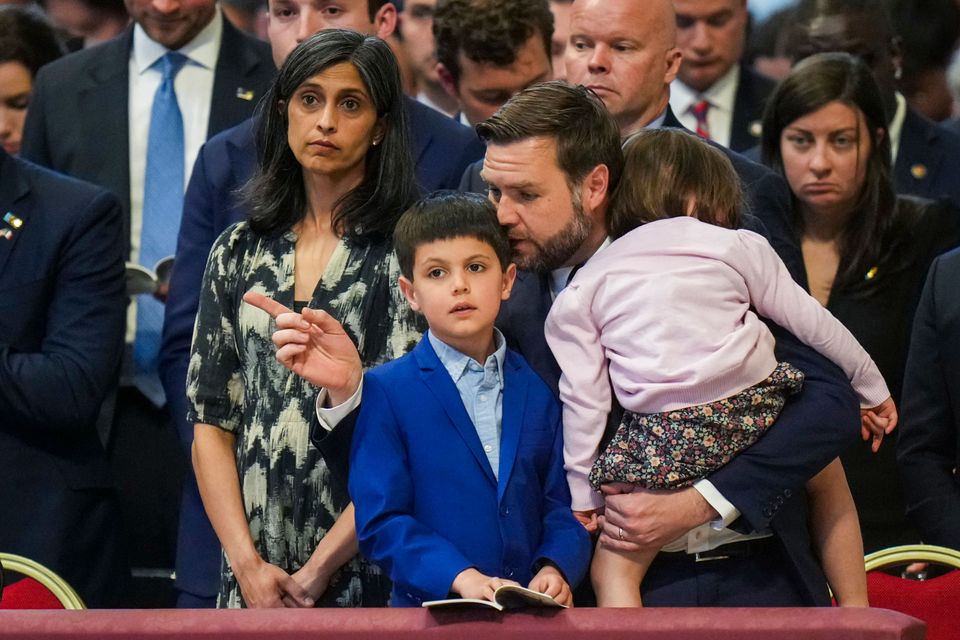 JD Vance wird Vater und plannt Umzug