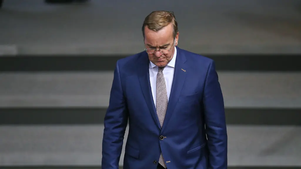 Fregatten-Projekt: Damen-Werft beschuldigt Pistorius des Rechtsbruchs nach Abbruch