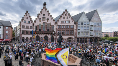 Angriff auf CSD in Berlin: Ermittlungen und gesellschaftliche Reaktionen