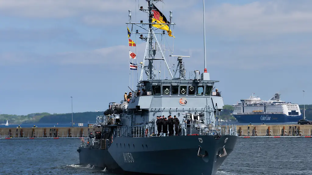 Diskussion über Rückzug der Bundeswehrschiffe aus Nahost