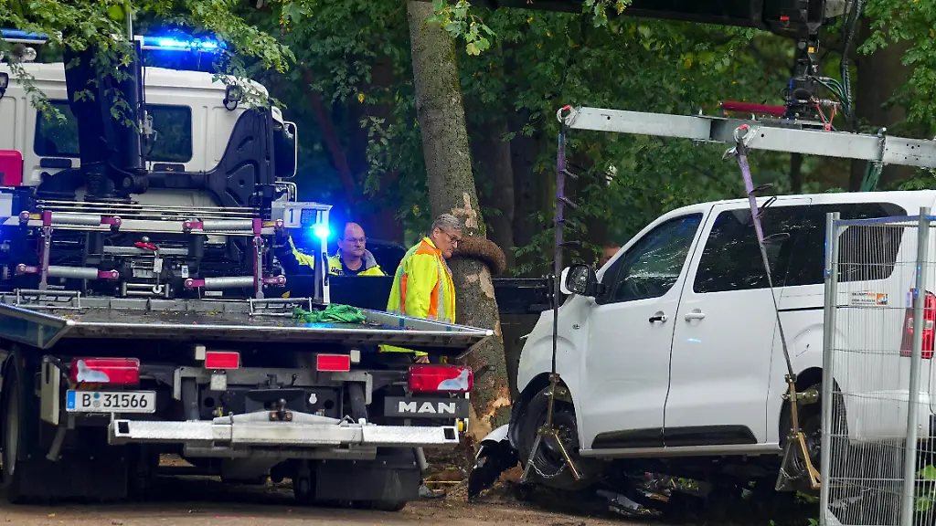 “Vater beschreibt Attentäter als “liebevoll”: Mögliche “Gehirnwäsche” eingeführt”