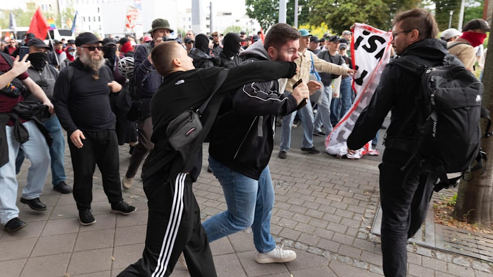 Reporterangriff bei Anti-AfD-Protesten in Erfurt