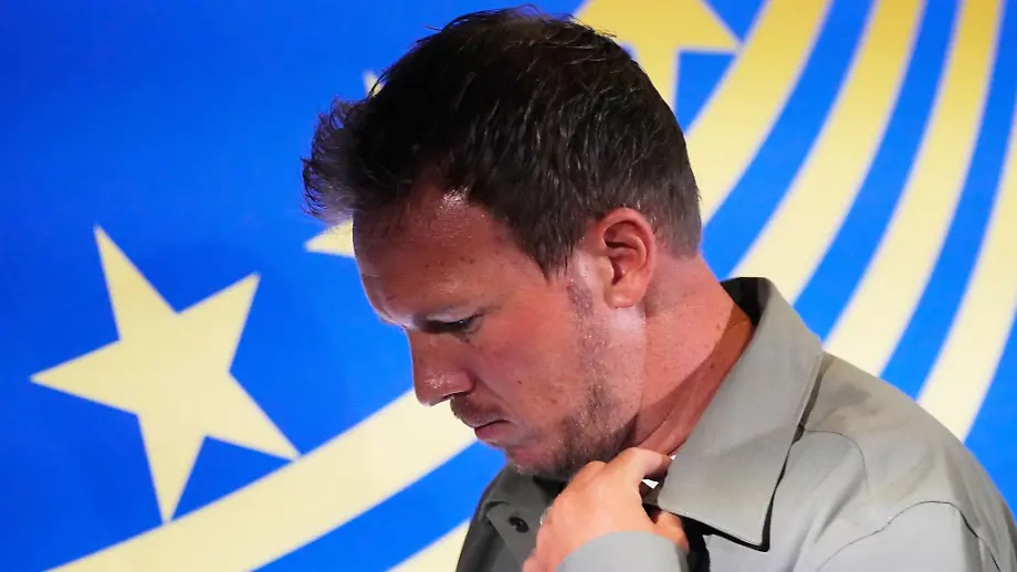 Julian Nagelsmann entschuldigt sich bei den Fußball-Fans und tritt zurück