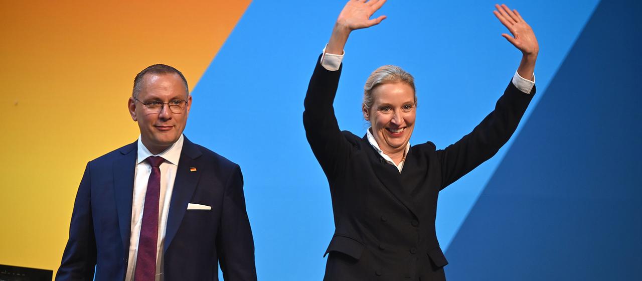 Bundesparteitag der AfD: Wiederwahl der Vorsitzenden Weidel und Chrupalla