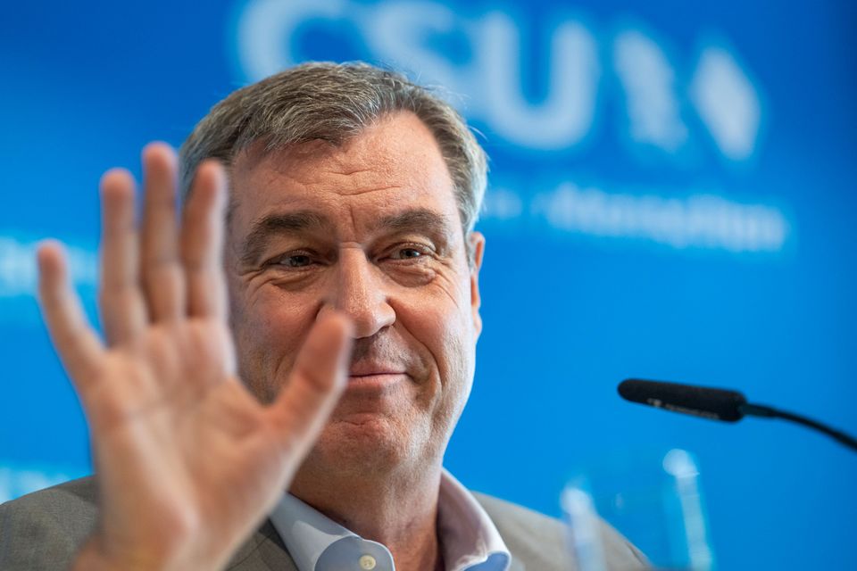 Ministerpräsident Söder bei Veranstaltung mit Tomaten beworfen