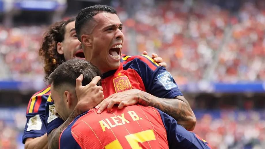 Spanien siegt im Sechzehntelfinale gegen Österreich