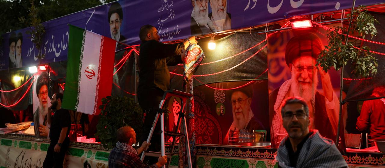 Trauerfeierlichkeiten für Ali Chamenei in Iran
