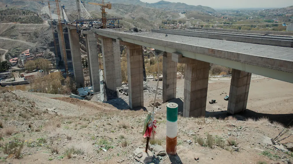 US-Angriffe auf iranische Infrastruktur: Explosionen nahe der Straße von Hormus