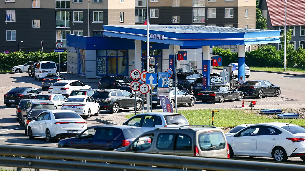 Russland lockert Verbot von minderwertigen Kraftstoffen