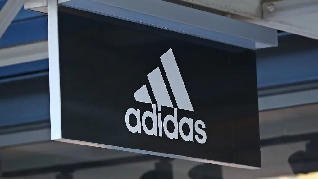 “Wir sind überrascht” – Adidas erhöht Wachstumsprognose, die Aktie fällt