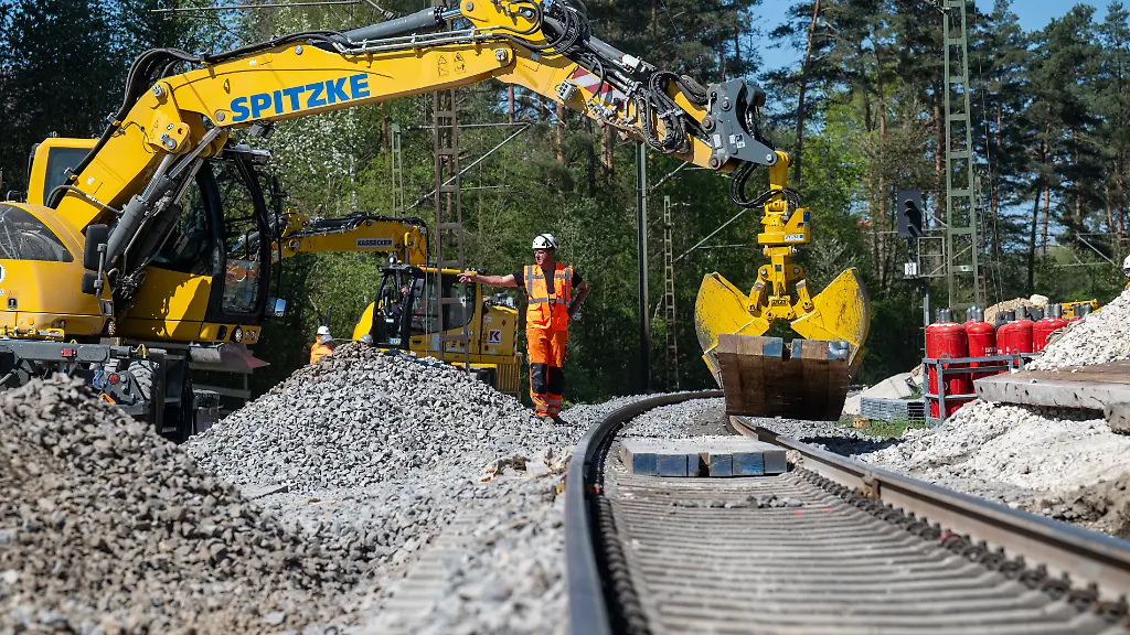 Wiedereröffnung der Bahnstrecke Nürnberg-Regensburg verschiebt sich