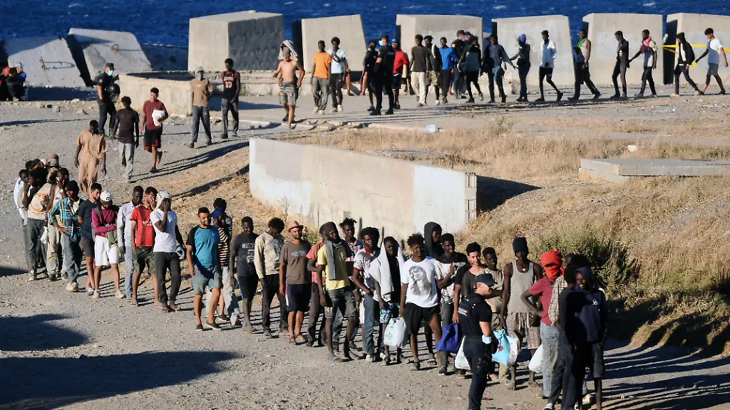 Präsident von Ceuta fordert Internierung von Migranten