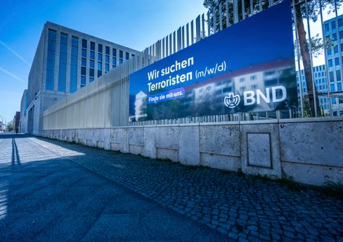 Geplante Reform der deutschen Nachrichtendienste und politische Entwicklungen in Deutschland