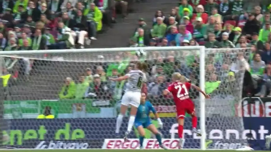 FC Bayern gewinnt Supercup dank Torwartfehler von Wolfsburg