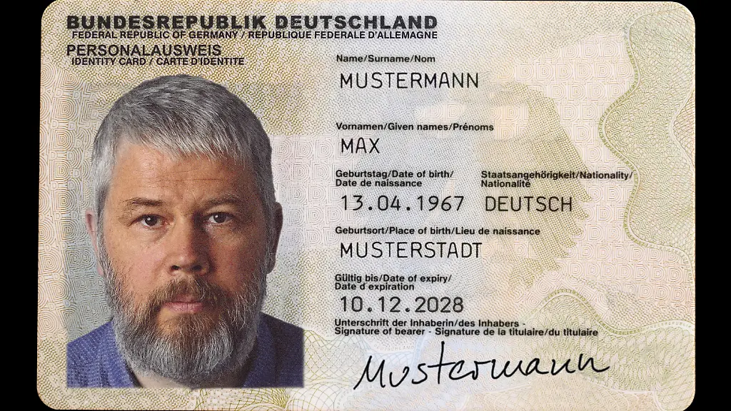 Neuer Personalausweis mit erweiterten Sicherheitsmerkmalen geplant