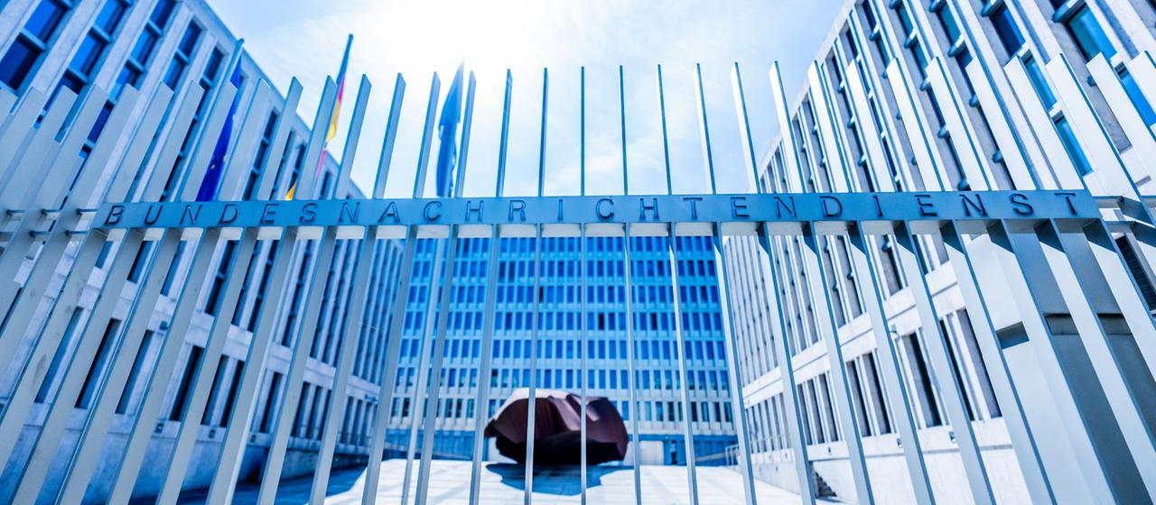 Mehr Befugnisse für Nachrichtendienste: Reform oder Risiko?