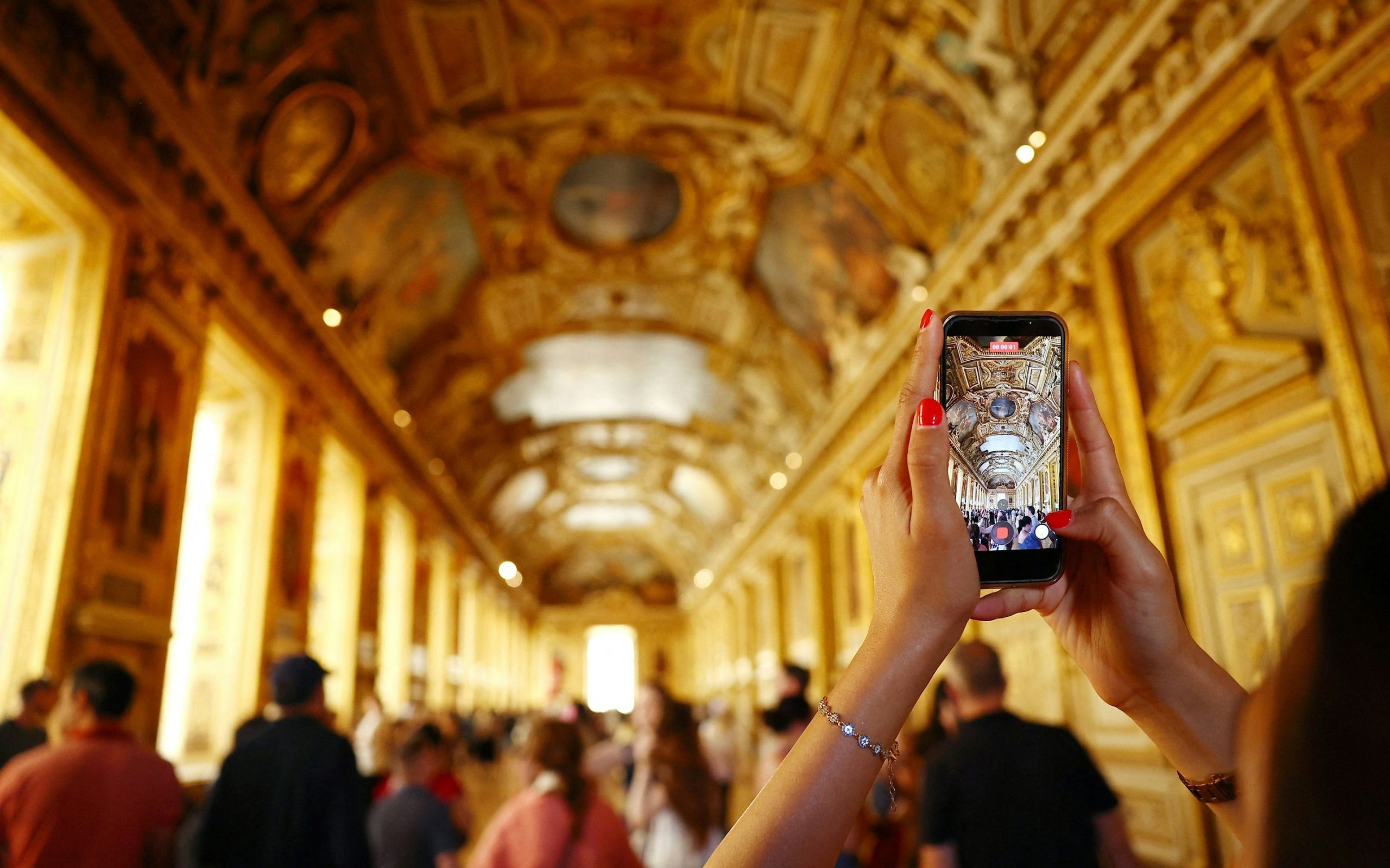 Wiedereröffnung der Galerie d’Apollon im Louvre