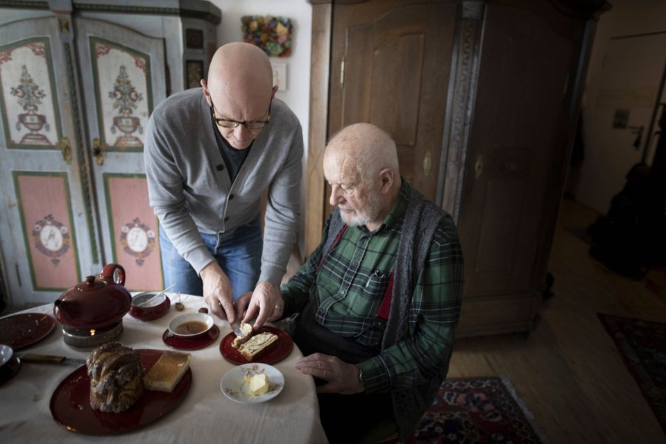 Pflege zu Hause: Die kostengünstigere und bevorzugte Option