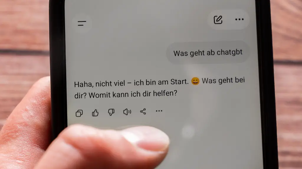 Fähigkeiten von KI in der Kurzgeschichtenschreibung
