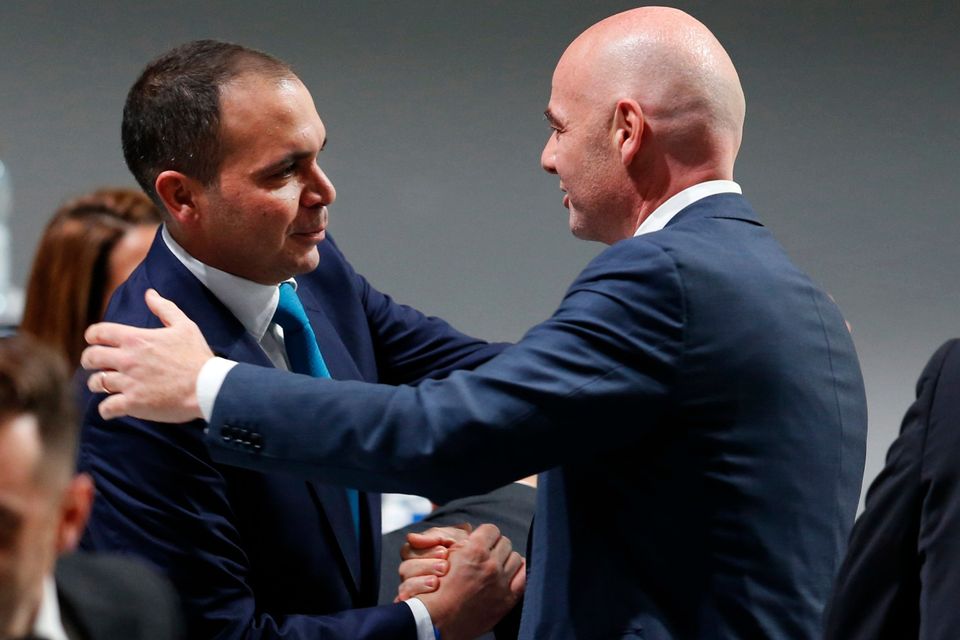 Stimmen gegen Gianni Infantino werden lauter