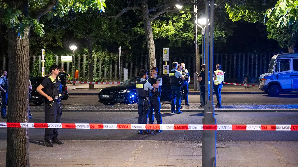 Polizei ermittelt Verdächtigen nach tödlicher Schießerei am Bahnhof Zoo
