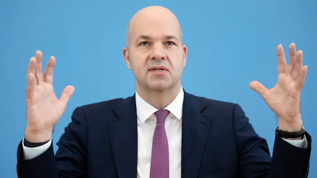 Fratzscher: Rentenreform in Gefahr