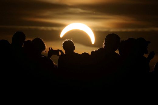 Partielle Sonnenfinsternis in Europa: Eindrücke und Beobachtungen