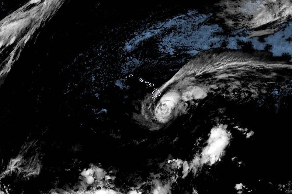 Tropensturm „Lala“ trifft Hawaii: Gefahren und Auswirkungen