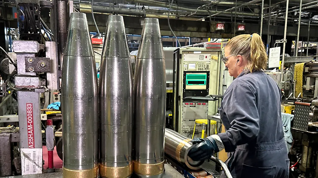 Pentagon fordert schnellere Waffenproduktion von US-Rüstungsindustrie