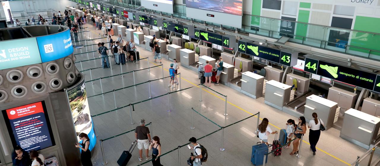 Ätna verursacht anhaltendes Flugchaos auf Sizilien
