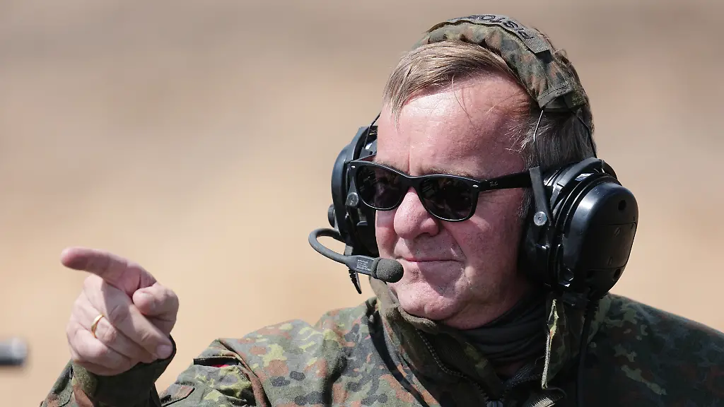 Kritik an Bundeswehrbeschaffungen: Experten fordern klaren Plan