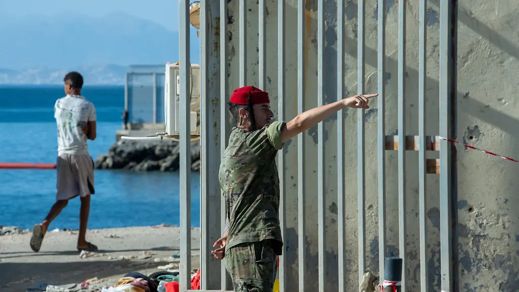 EU führt Krisenmechanismus ein: TikTok und Facebook sperren Inhalte von Ceuta-Schleusern