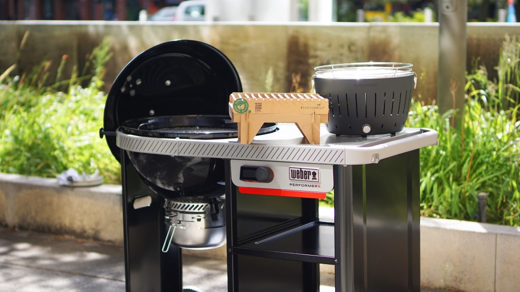 Innovative Holzkohlegrills im Test