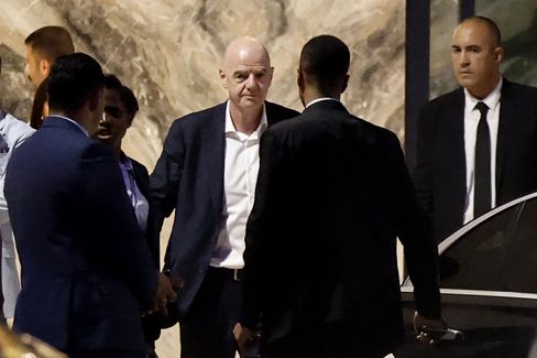 Gianni Infantino bleibt trotz Fifa-Krise im Amt
