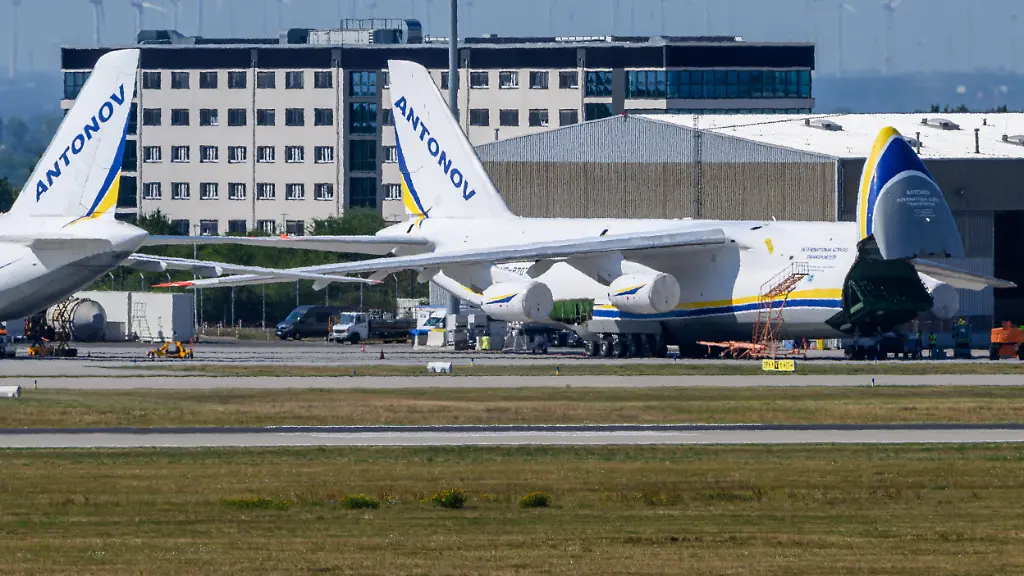 Anschlagsversuch auf Flughafen Leipzig: Innenministerium widerspricht Berichten