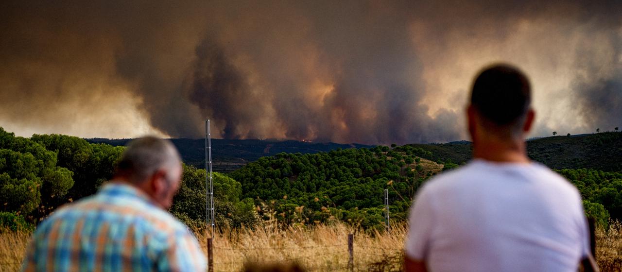 Waldbrände in Spanien und Frankreich: Hunderte Evakuierungen