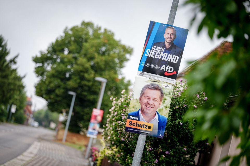 Wahlplakate in Sachsen-Anhalt: »Linksradikale Kräfte«