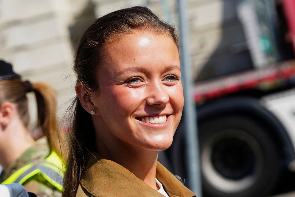 Prinzessin Isabella beginnt verlängerten Wehrdienst