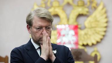 Jabloko von den Parlamentswahlen ausgeschlossen: Gerichtsurteil heizt politische Spannungen in Russland an