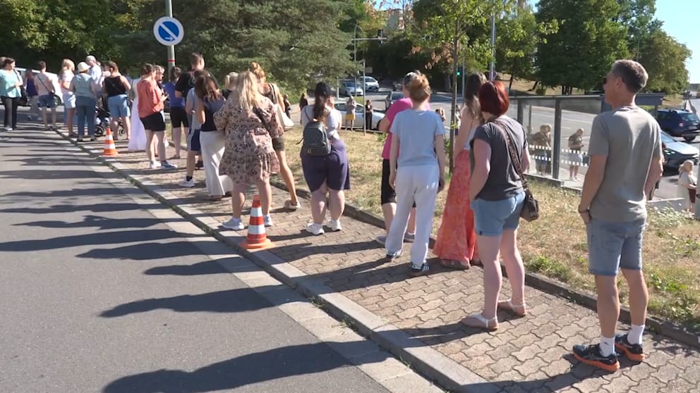 Große Nachfrage nach Schutzbrillen für bevorstehende Sonnenfinsternis im Saarland